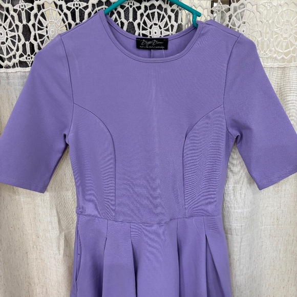 Brigitte Brianna Woman’s  NWT Pleated  Short Sleeve Flare Dress  Purple  Size S - Picture 3 of 6